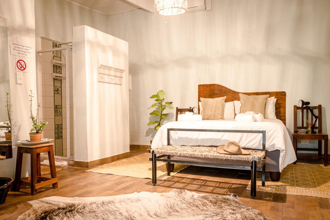 フッドスプルイト Francines Venue Pty Ltd Bed & Breakfast エクステリア 写真